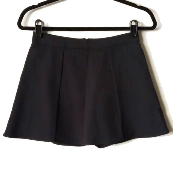NWOT Reformation Liene Micromodal Skort M High Rise Skirted Shorts Mini Skirt - Picture 2 of 10